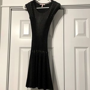 VICTORIA’S SECRET DarkGrey ribbed Skater Dress. S